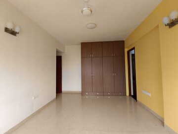 Room in 3 BHK Apartment at Ashford Casa Grande, Lower Parel – for Rent