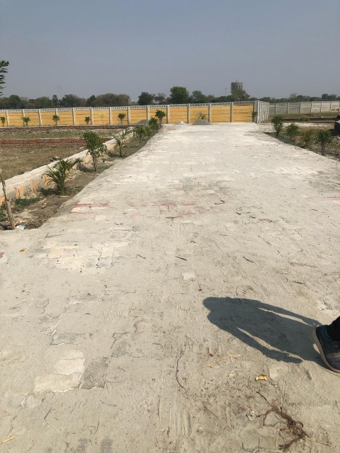 Plot For Sale in Daluna Estate