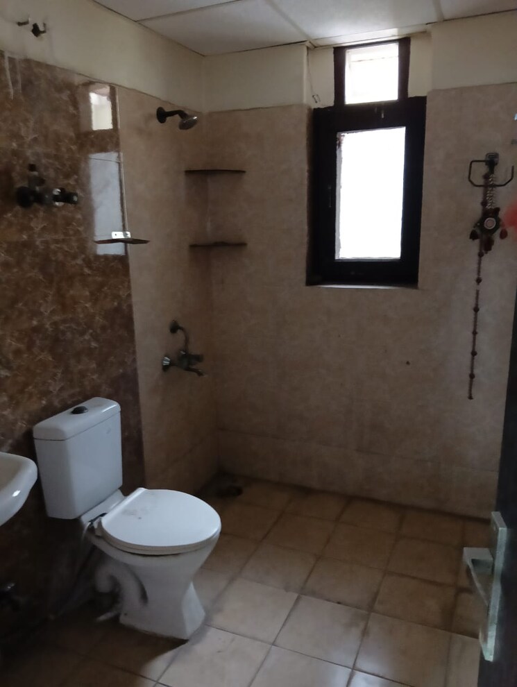 Bathroom, civitech-florencia 2 Bedroom 1325 Sq.Ft. Apartment In Vaishali Sector 9 Ghaziabad 8330609