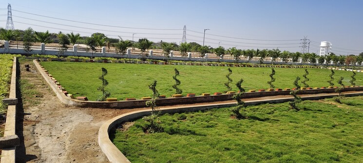Garden, sri-siddi-star-city  165 Sq.Yd. Plot In Shadnagar Hyderabad 8782226