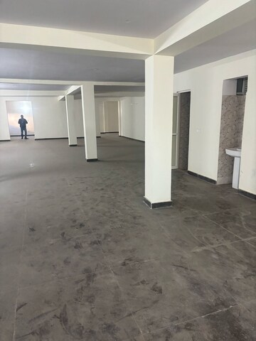 Room in  Industrial Plot at Sector 57 – for Rent