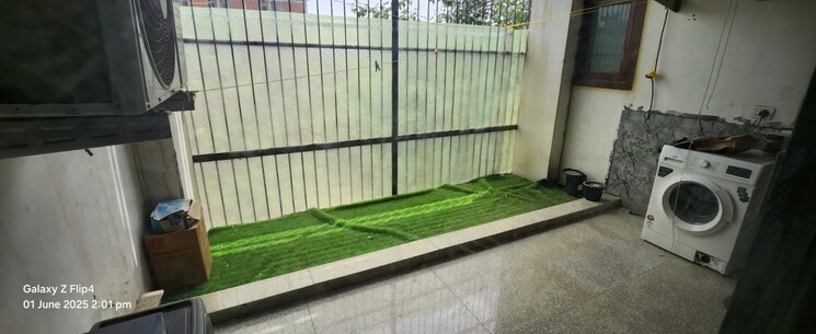 Balcony, sector 26 3 Bedroom 200 Sq.Ft. Builder Floor In Sector 26 Gurgaon 8782230