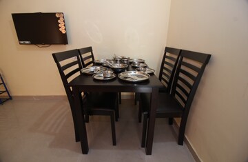 Dining Room in  Pg at Malad West – for Rent