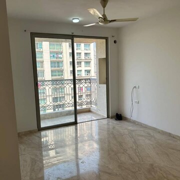 Room in 2 BHK Apartment at Hiranandani Eagleridge Wing A, Hiranandani Estate – for Rent