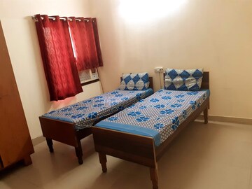Room in  Pg at Sector 15 – for Rent