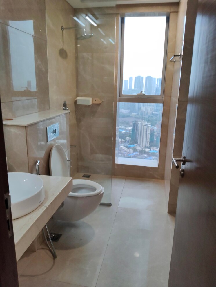 Bathroom, bombay-realty-two-icc 4 Bedroom 2128 Sq.Ft. Apartment In Wadala Mumbai 8782283