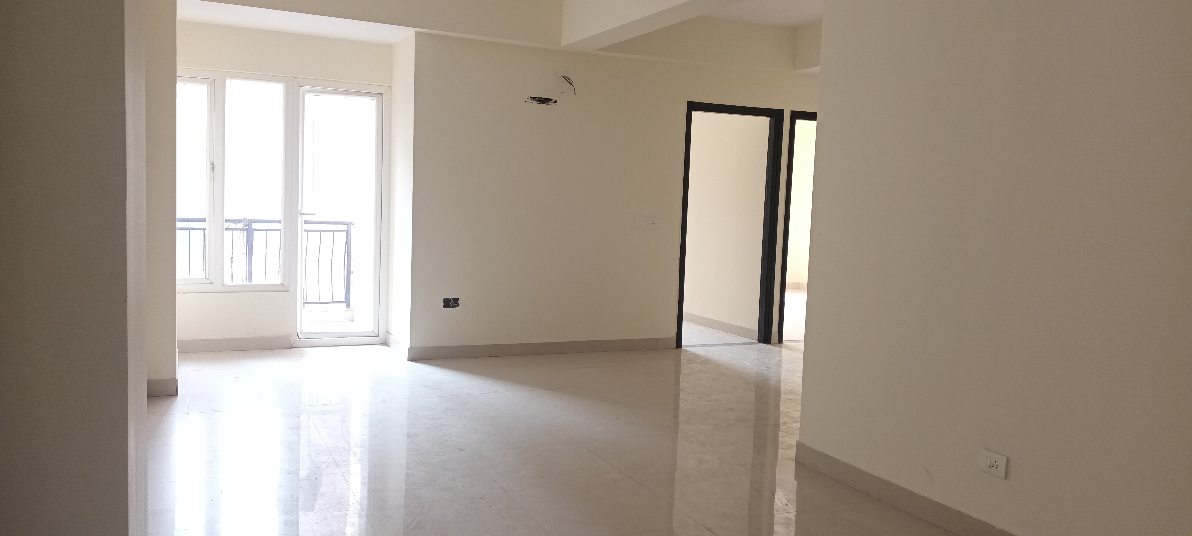 3 BHK + Extra Room Apartment For Sale in Oxirich Square One