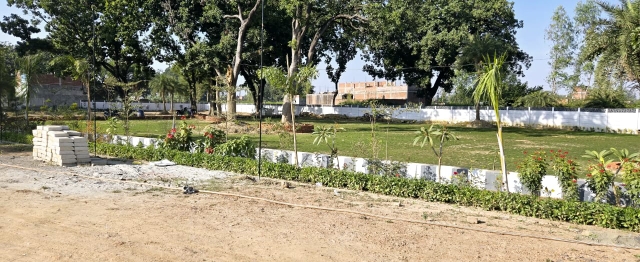 Plot For Sale in Plot For Sale Near Omaxe 