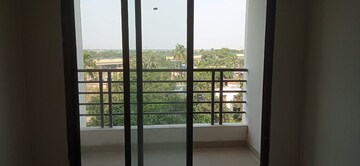 Room in 3 BHK Apartment at Metro Heights, Rasapunja – for Sale
