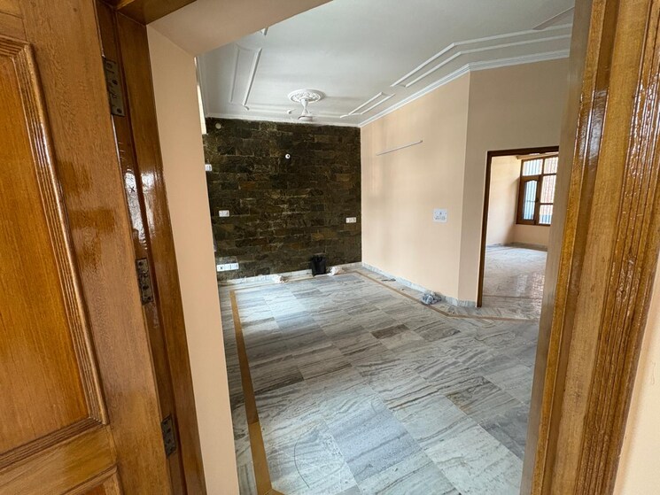 Room, sector 4 4 Bedroom 1800 Sq.Ft. Independent House In Sector 4 Panchkula 8782352