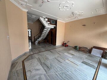 Master Bedroom in 4 BHK Independent House at Sector 4 – for Rent