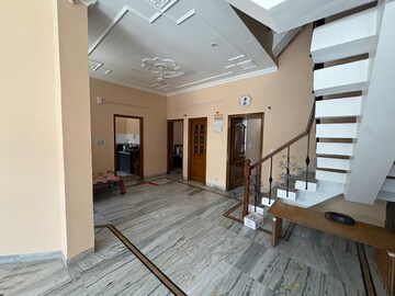 4 BHK Independent House For Rent in Sector 4