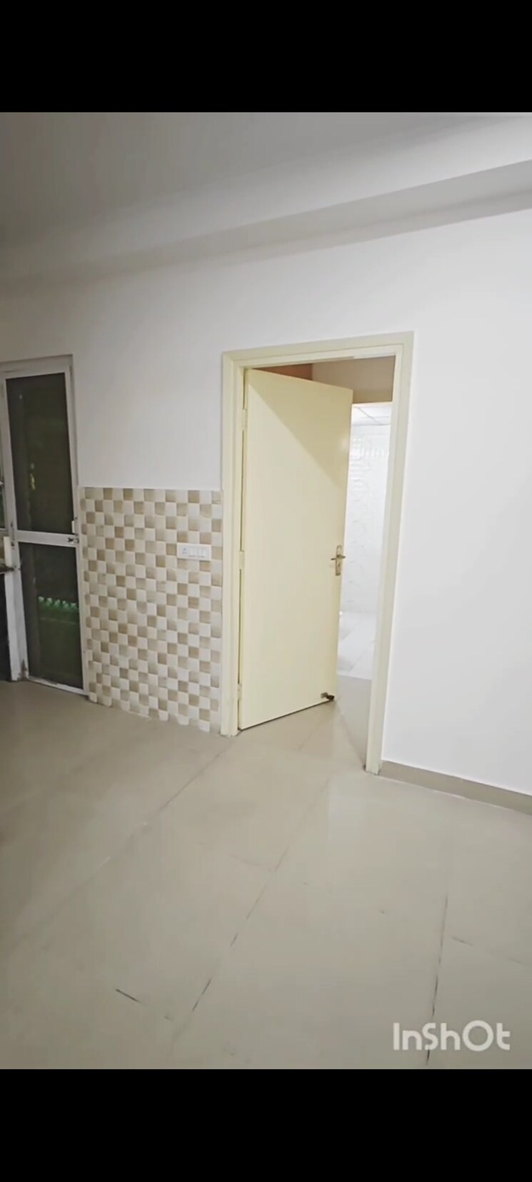 Bathroom, gaur-city-2-11th-avenue 3 Bedroom 890 Sq.Ft. Apartment In Sector 16c Greater Noida Greater Noida 8782367