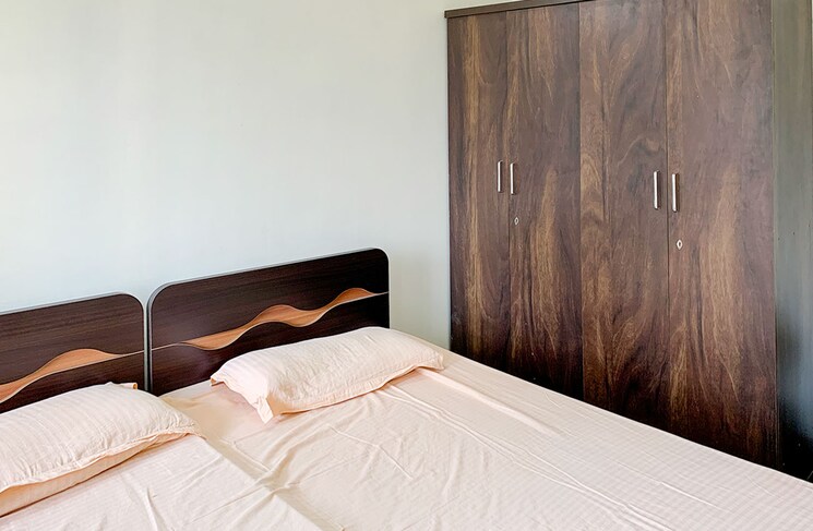 Room, kandivali west Pg For Boys In Kandivali West 8782346