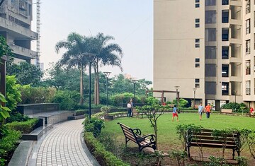  Pg – Nearby View at Kandivali West - for Rent