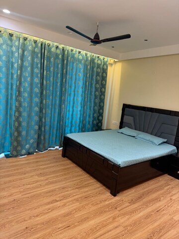 Bedroom in 3 BHK Builder Floor at Sector 4 – for Rent