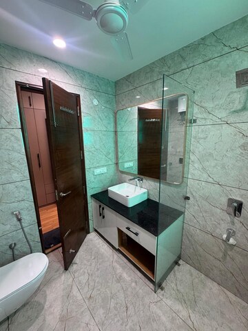 Master Bedroom in 3 BHK Builder Floor at Sector 4 – for Rent