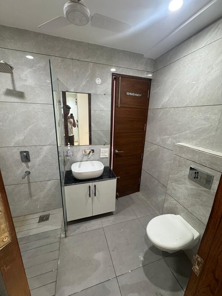 Bathroom, sector 4 3 Bedroom 1650 Sq.Ft. Builder Floor In Sector 4 Panchkula 8782404