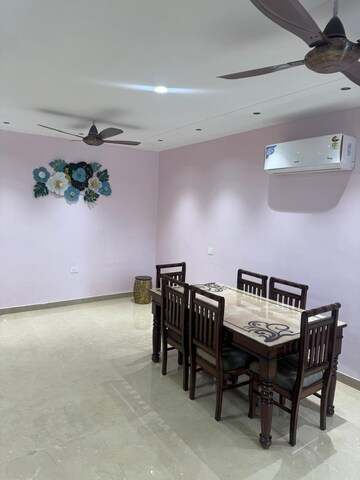 Master Bedroom in 3 BHK Builder Floor at Sector 4 – for Rent
