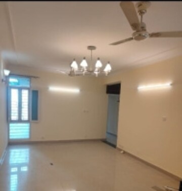 1 BHK Builder Floor For Rent in KD Block RWA Ashok Vihar, Ashok Vihar