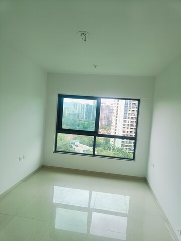 Room in 1 BHK Apartment at Kalpataru Immensa B, Kolshet Road – for Rent