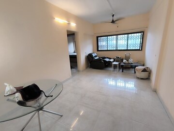 2 BHK Apartment For Rent in Suraj CHS Juhu, Juhu