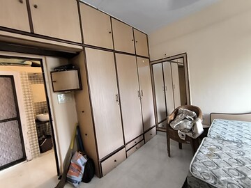 Gym in 2 BHK Apartment at Suraj CHS Juhu, Juhu – for Rent