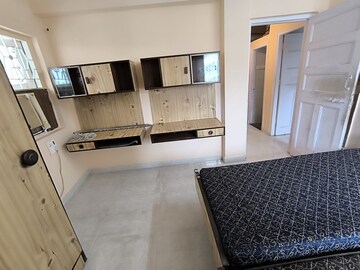 Bedroom in 2 BHK Apartment at Suraj CHS Juhu, Juhu – for Rent