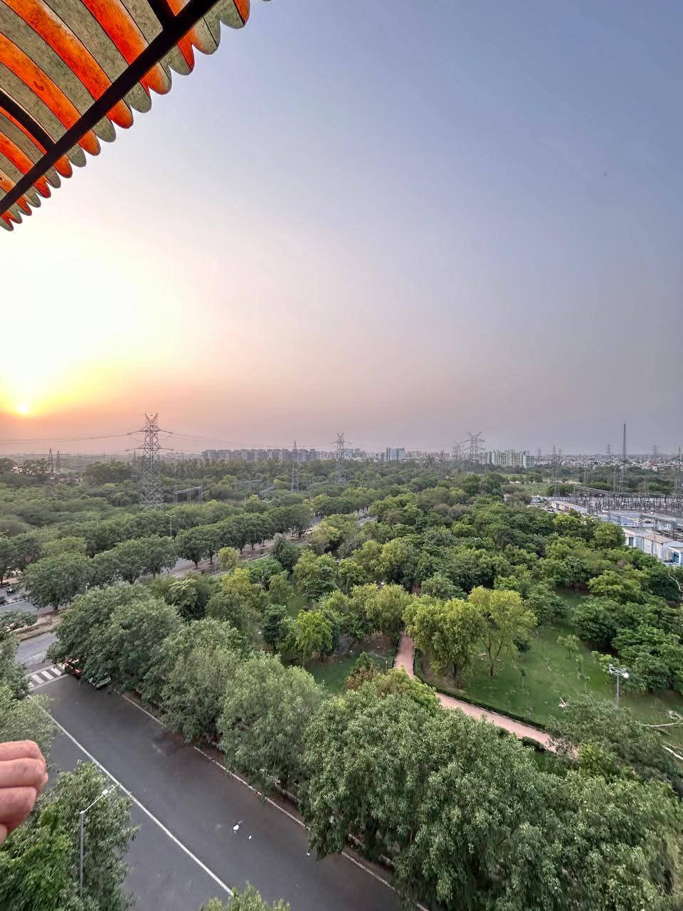 3 BHK + Servant Room,Extra Room Apartment For Rent in Shapoorji Pallonji Joyville Phase 2