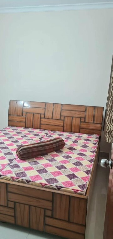 Bedroom in 3 BHK Apartment at Nutan Prashant CHS, Mulund West – for Rent