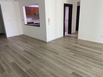 Room in 2.5 BHK Apartment at Lodha Imperia, Bhandup – for Rent