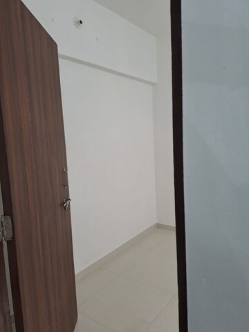 Room in 1 BHK Apartment at Malad East – for Sale