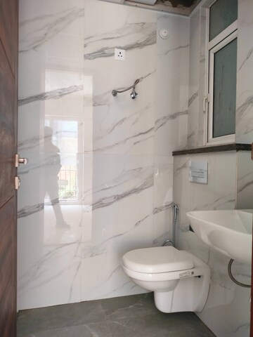 Bathroom in 3 BHK Apartment at Ansal Height 86, Sector 86 – for Rent