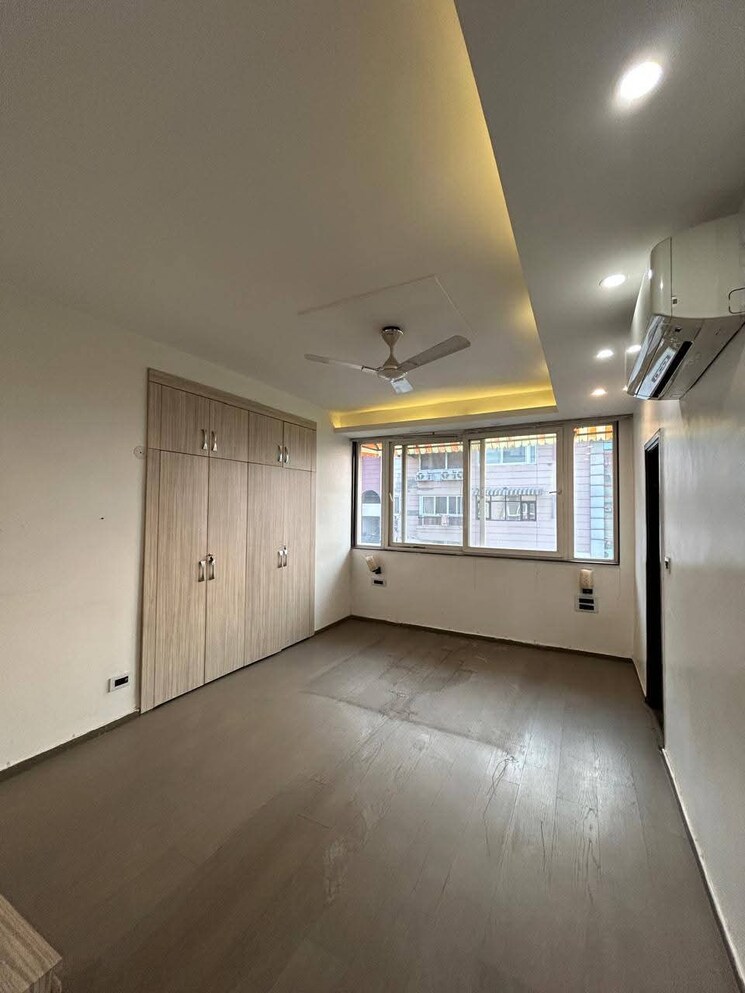 Room, shapoorji-pallonji-joyville-phase-2 3 Bedroom 1692 Sq.Ft. Apartment In Sector 102 Gurgaon 8782498