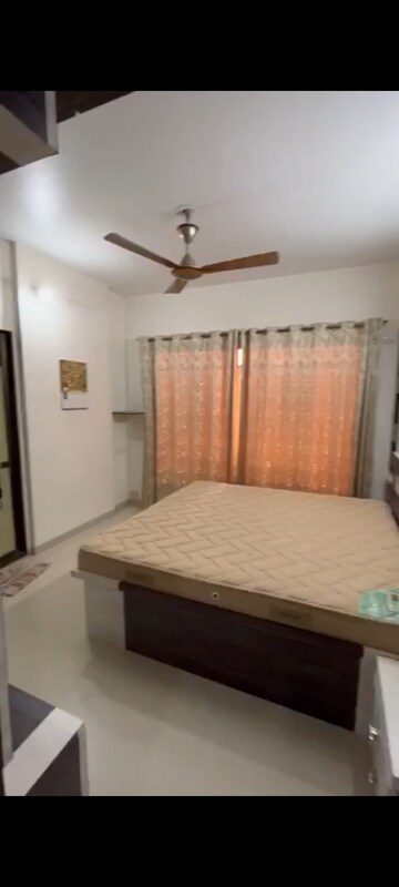 Bedroom in 2 BHK Apartment at Ambika Darshan, Kandivali East – for Rent