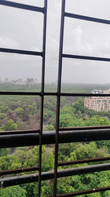 Furnished Amenities in 2.5 BHK Apartment at Kalpataru Srishti 338 CHS Ltd, Mira Road – for Rent