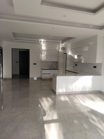 2 BHK Apartment For Sale in Nimbus The Hyde park, Sector 78
