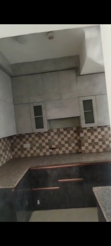 Kitchen in 2.5 BHK Apartment at Mahagun Mantra I, Sector 10 Greater Noida – for Rent