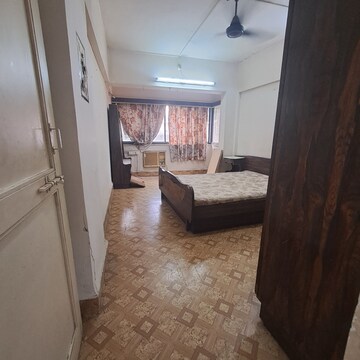 Bedroom in 2 BHK Apartment at Liberty Garden, Malad West – for Rent