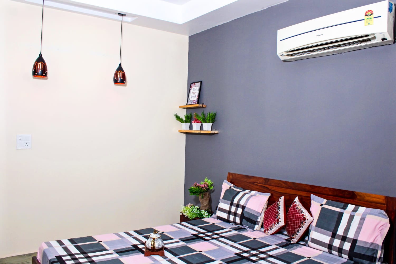 5 BHK + Pooja Room,Servant Room,Study Room,Extra Room 4500 Sq.Ft. Builder Floor in Srishti Greenfield Homes