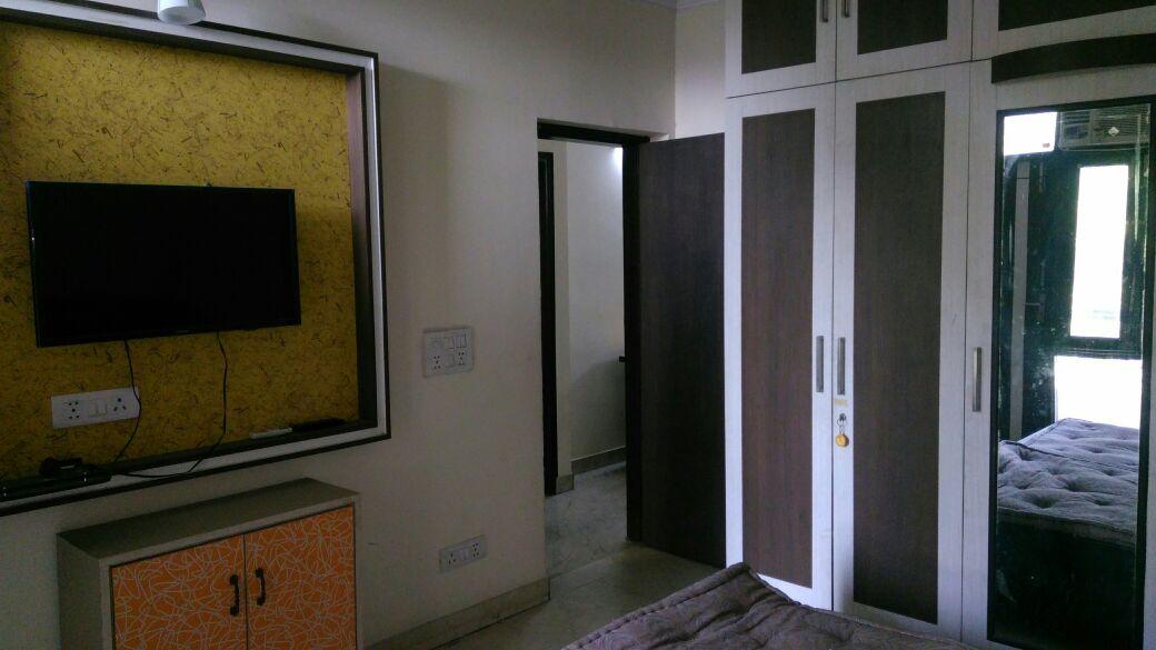 2 BHK + Study Room Builder Floor For Rent in Shivalik Colony