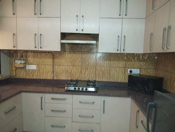 Kitchen, shivalik colony 2 Bedroom 2000 Sq.Ft. Builder Floor In Shivalik Colony Delhi 8782669