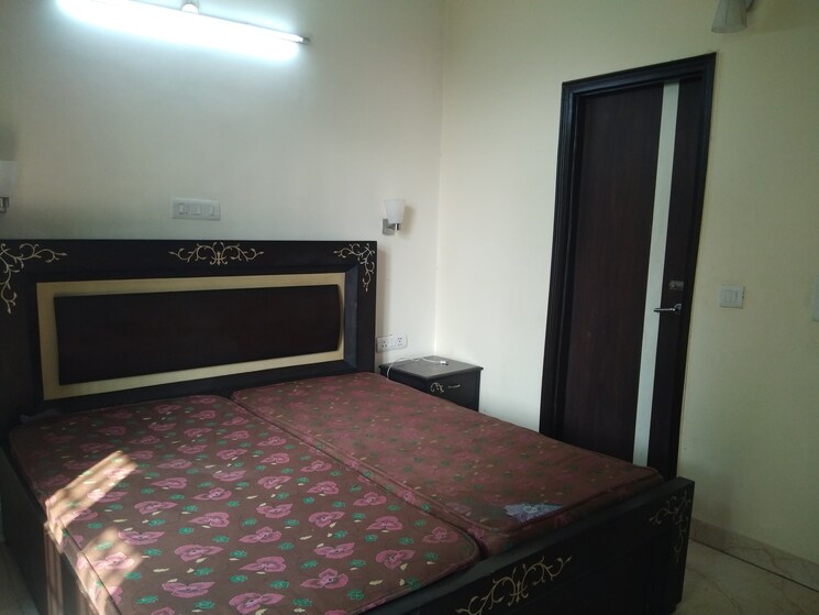 Bedroom, shivalik colony 2 Bedroom 2000 Sq.Ft. Builder Floor In Shivalik Colony Delhi 8782669