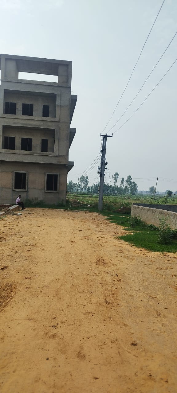Plot For Sale in Siddheshwar Mandir 