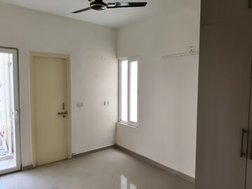 Room in 3 BHK Apartment at GLS Arawali Homes, Sohna Sector 4 – for Sale