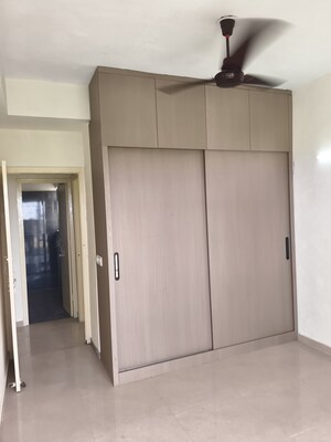 Room in 3 BHK Apartment at GLS Arawali Homes, Sohna Sector 4 – for Sale