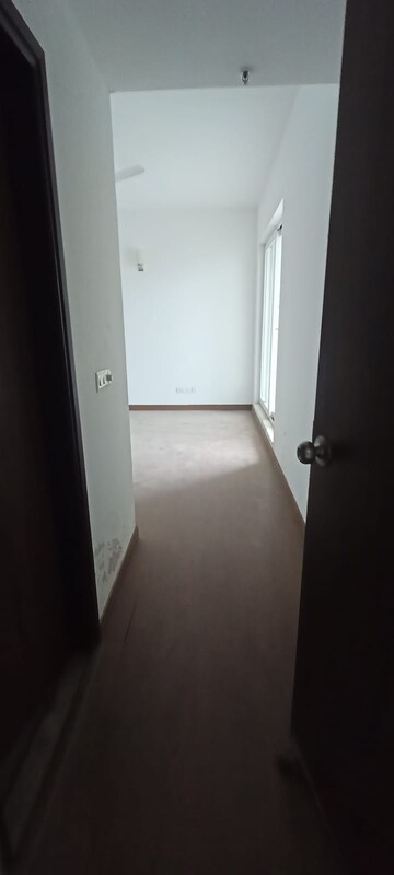 Room in 2 BHK Apartment at Umang Winter Hills, Sector 77 – for Sale