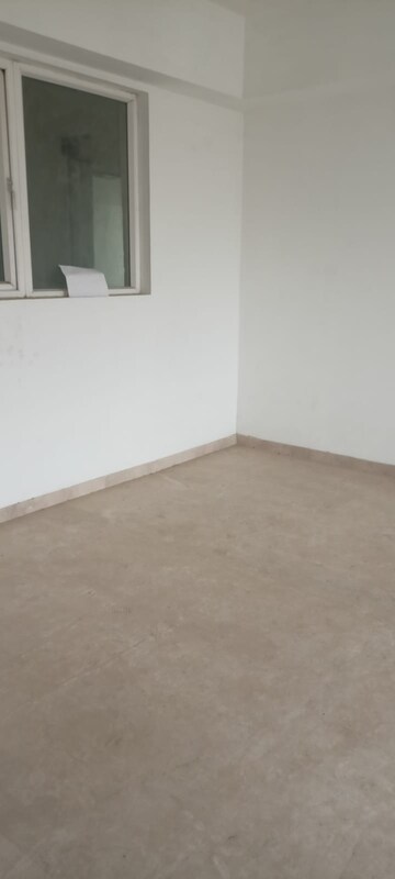 Room in 2 BHK Apartment at Umang Winter Hills, Sector 77 – for Sale
