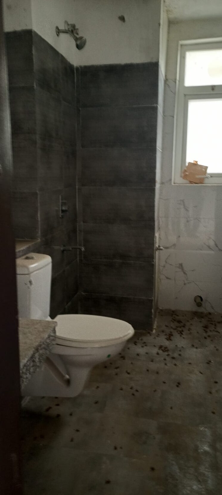 Bathroom, umang-winter-hills 2 Bedroom 1342 Sq.Ft. Apartment In Sector 77 Gurgaon 8782666