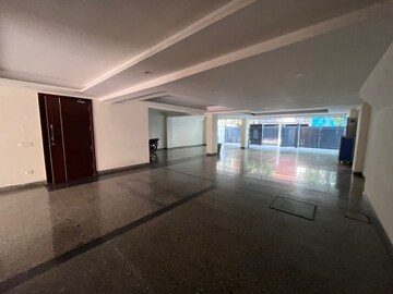 Parking in 3 BHK Builder Floor at Ansal Sushant Lok I, Sector 43 – for Rent